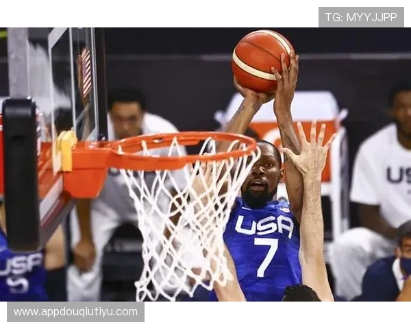 NBA斗球直播全场同步，尽享最热赛事直播体验与精彩分析