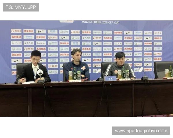 斗球看球平台：丰富的足球内容和专业的赛事分析助你成为足球达人